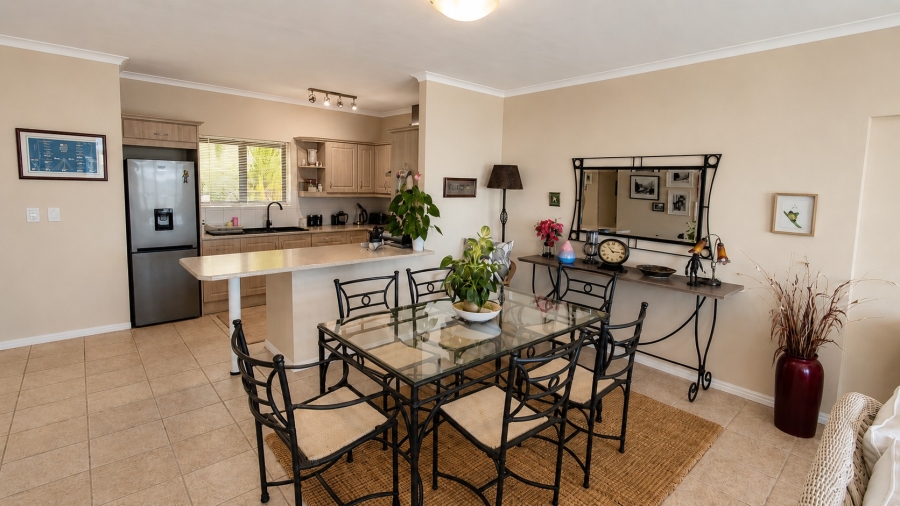 2 Bedroom Property for Sale in Froggy Farm Western Cape
